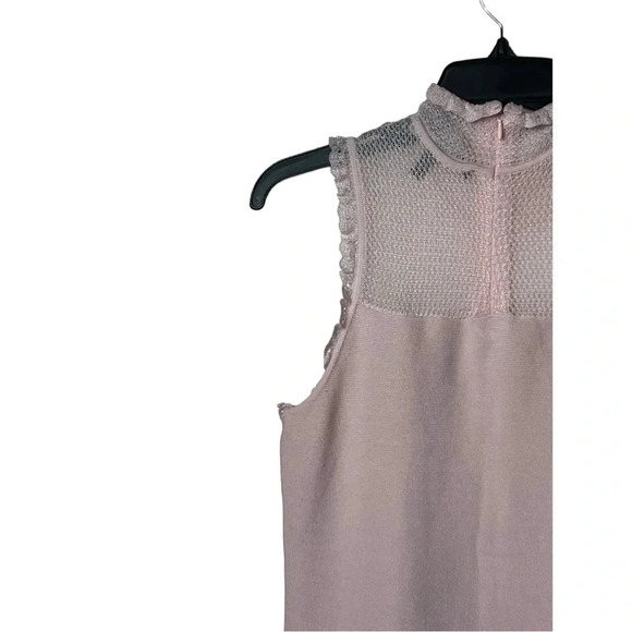 COPY - 1725. WHITE HOUSE BLACK MARKET SLEEVELESS KNITTED TOP PALE PINK IN COLOR… - Picture 9 of 10